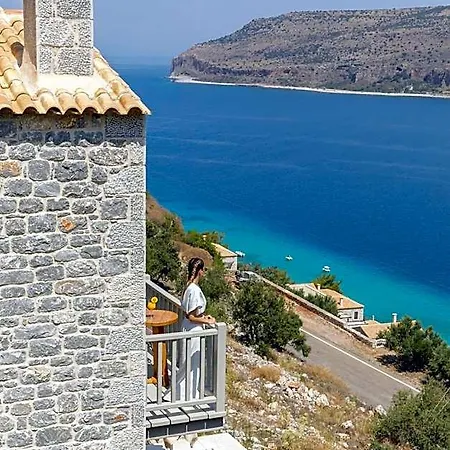 Hotel Trapela Limeni Luxury Koita