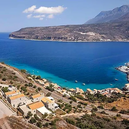 Trapela Limeni Luxury Hotel 4*