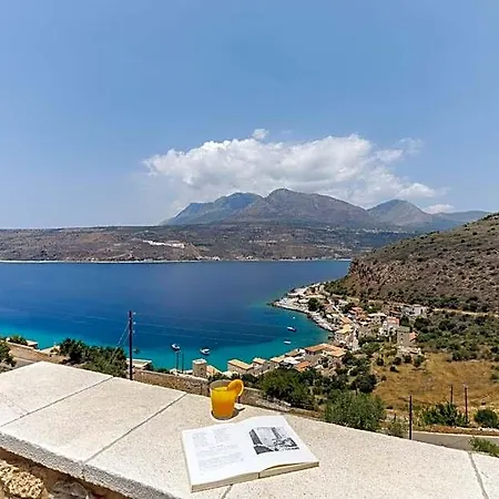 Hotel Trapela Limeni Luxury Koita