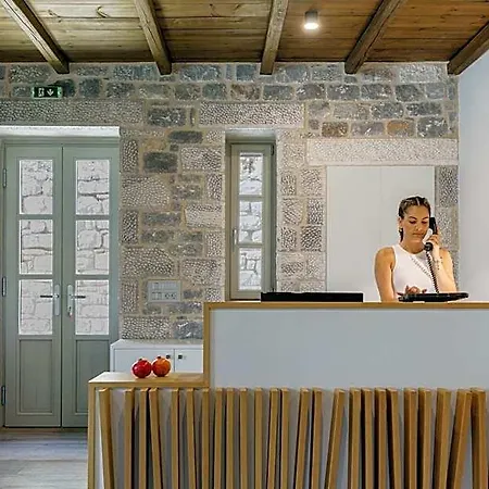 Trapela Limeni Luxury