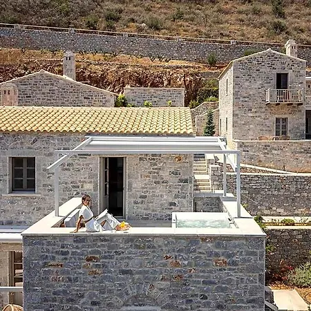 Trapela Limeni Luxury 4* Koita