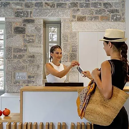Trapela Limeni Luxury Ξενοδοχείο